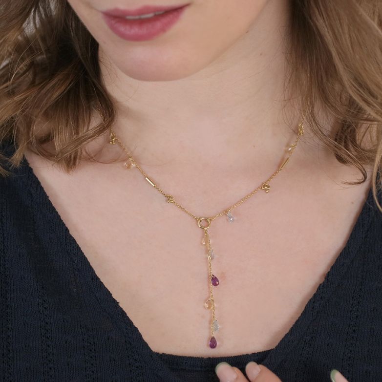 Yellow gold gemstone...