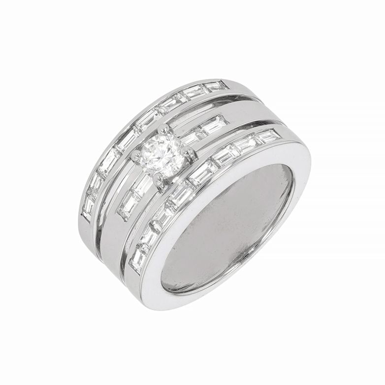 Diamond ring 2.07 carats...
