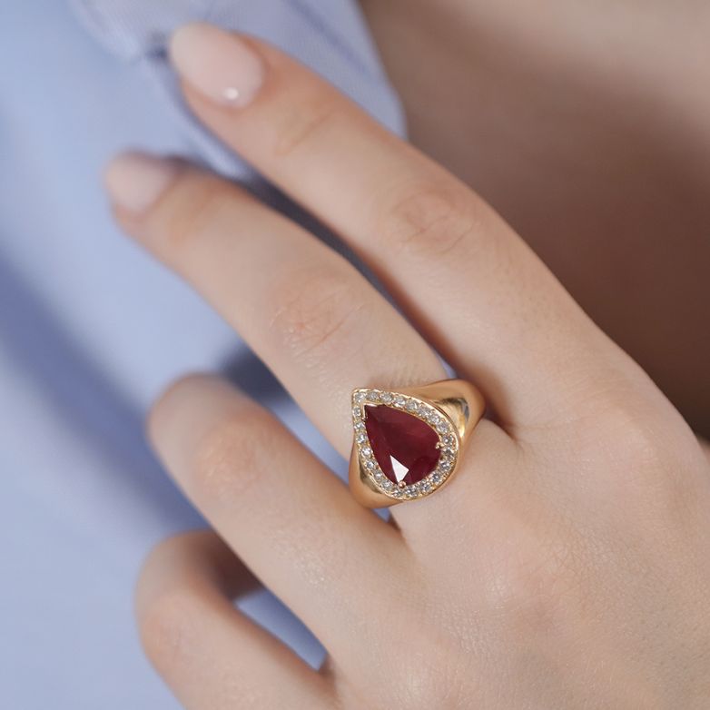 3.64-carat ruby and...