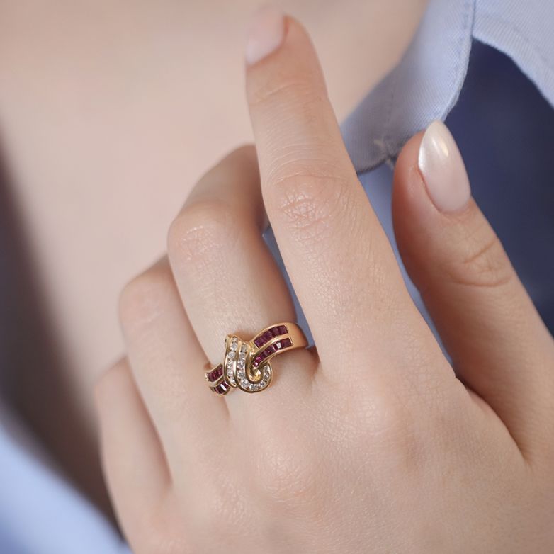 Ring ruby 0.34 carat and...
