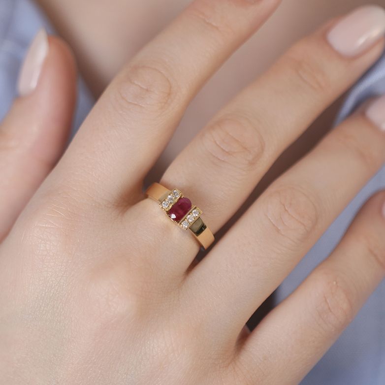 Ring ruby 0.45 carat and...
