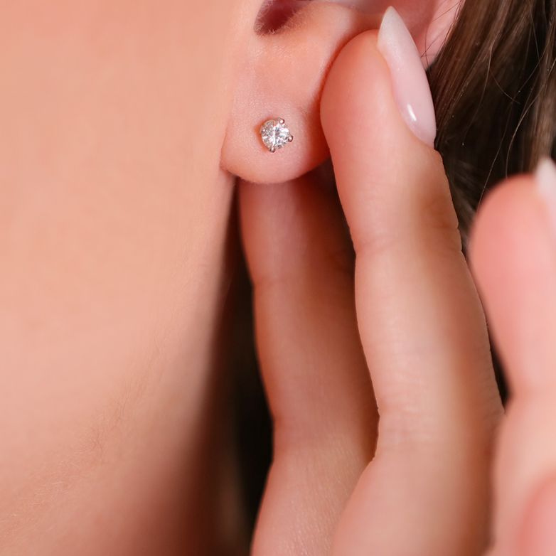 Earrings diamonds 0.30...