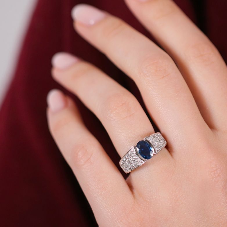 Ring sapphire 1.02 carat...