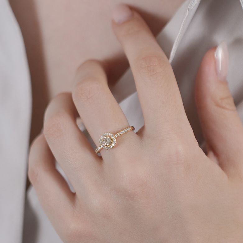 Diamond ring 0.48 carat...
