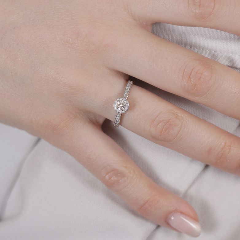 Diamond ring 0.42 carat...