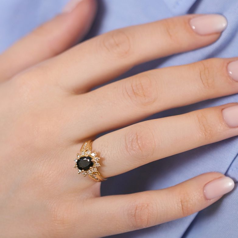 Sapphire daisy ring 0.88...