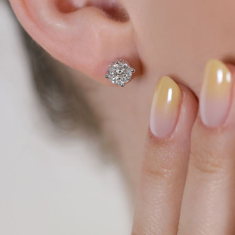 Earrings diamonds 0.44...