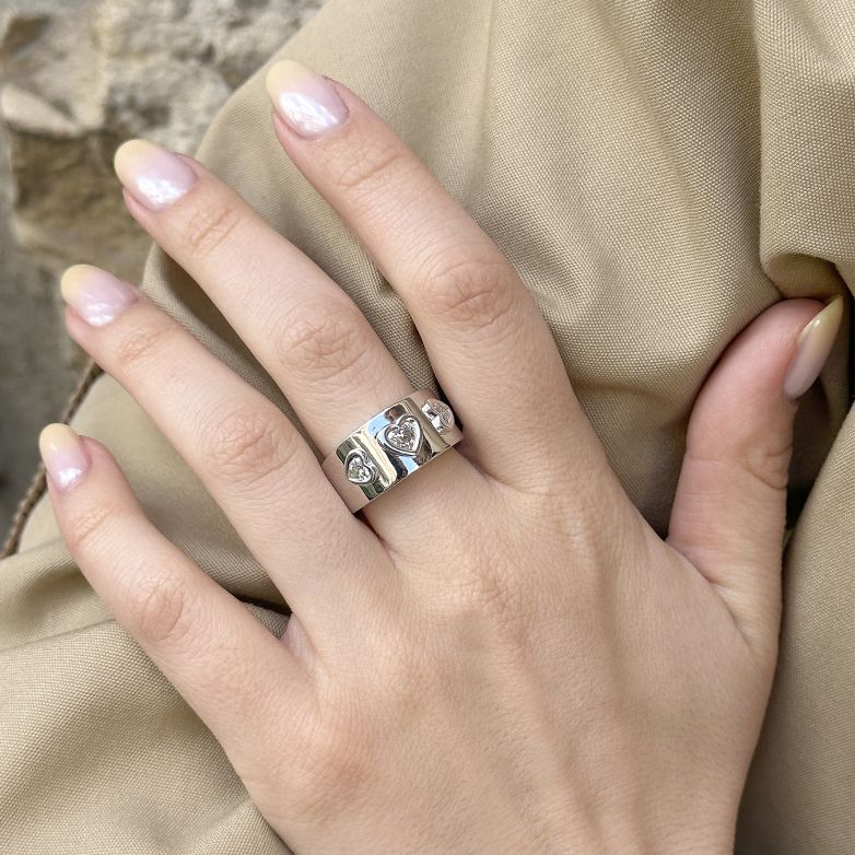 Diamond ring 0.66 carat...