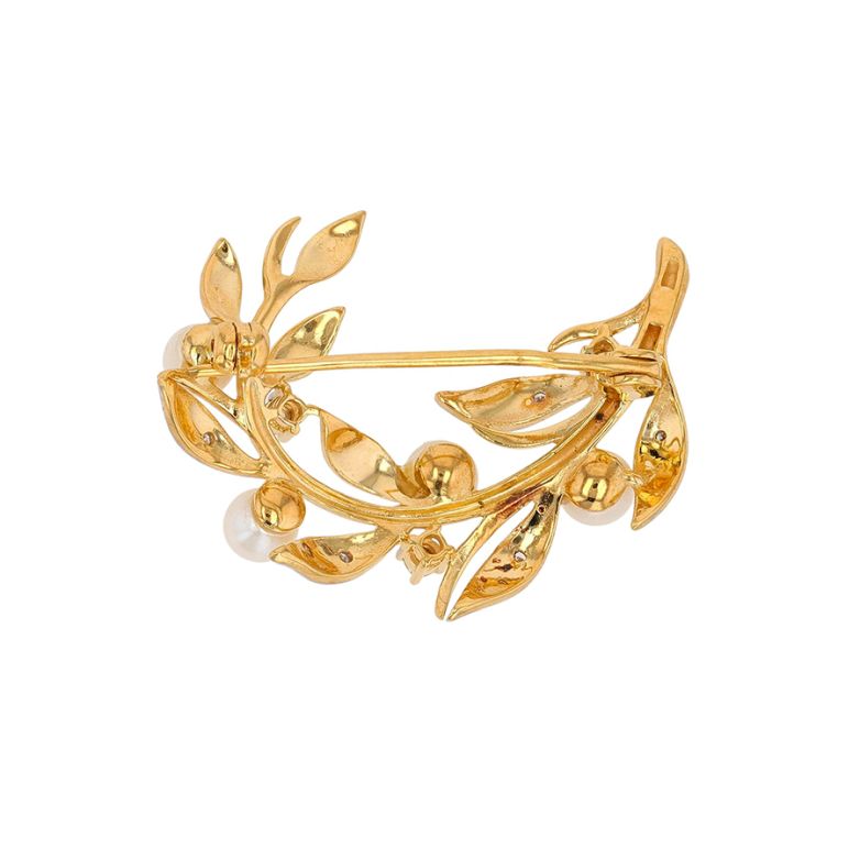 Pearl and diamond brooch...