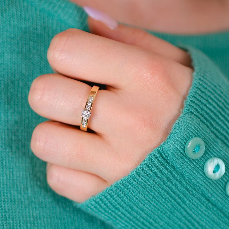 0.40-carat diamond...