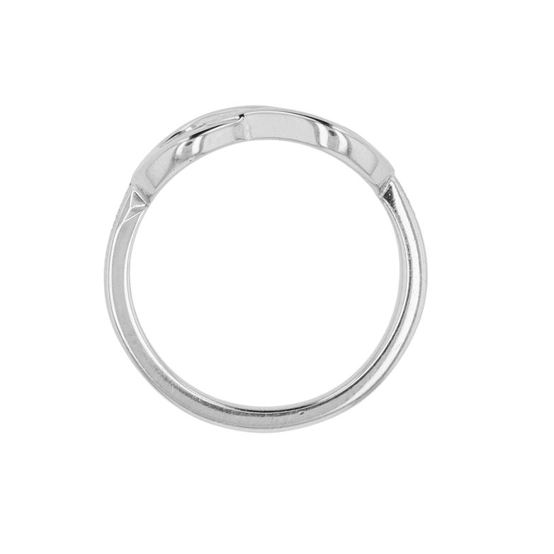 0.04-carat diamond ring in...