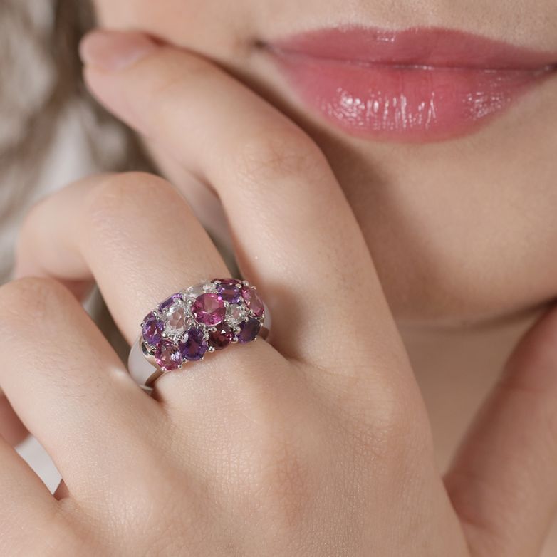 Ring with topaz, garnet,...
