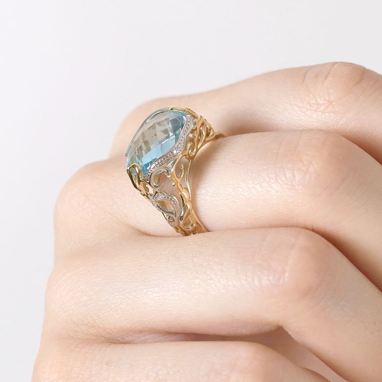 7.67-carat topaz ring with...
