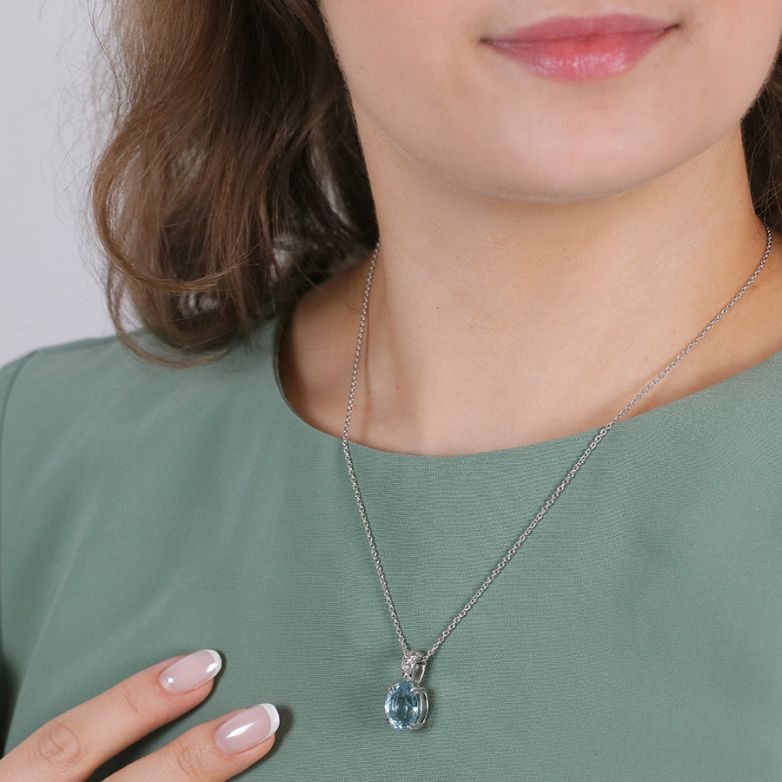 5.59-carat aquamarine and...