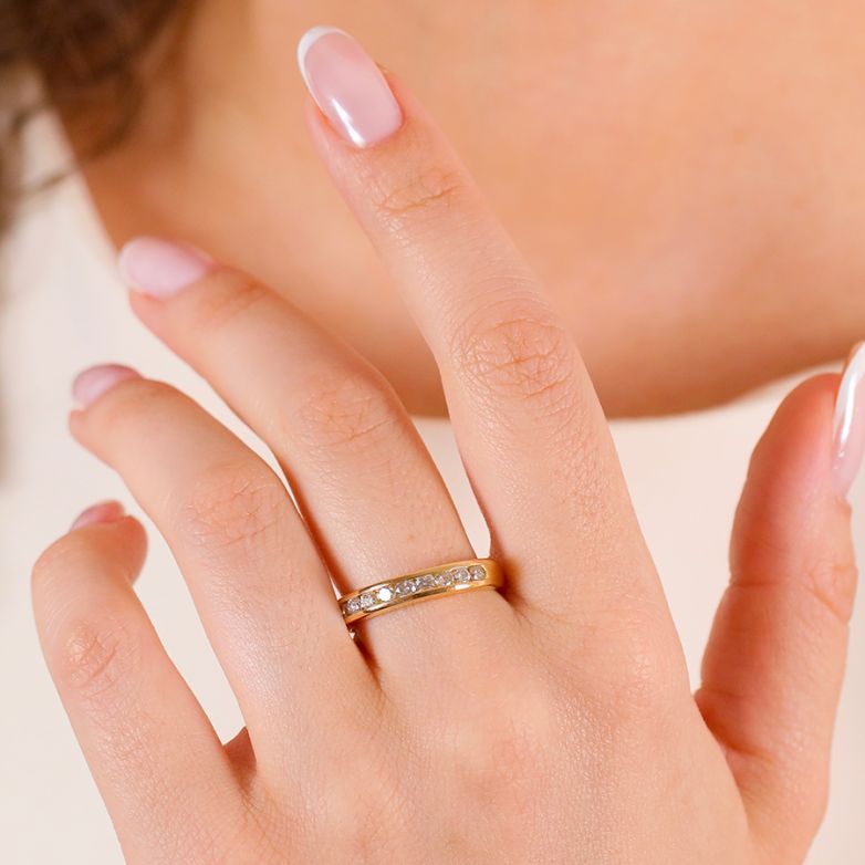 0.45-carat diamond wedding...