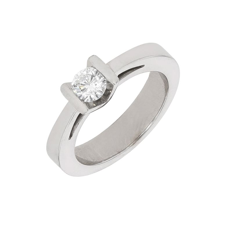 0.32-carat diamond...