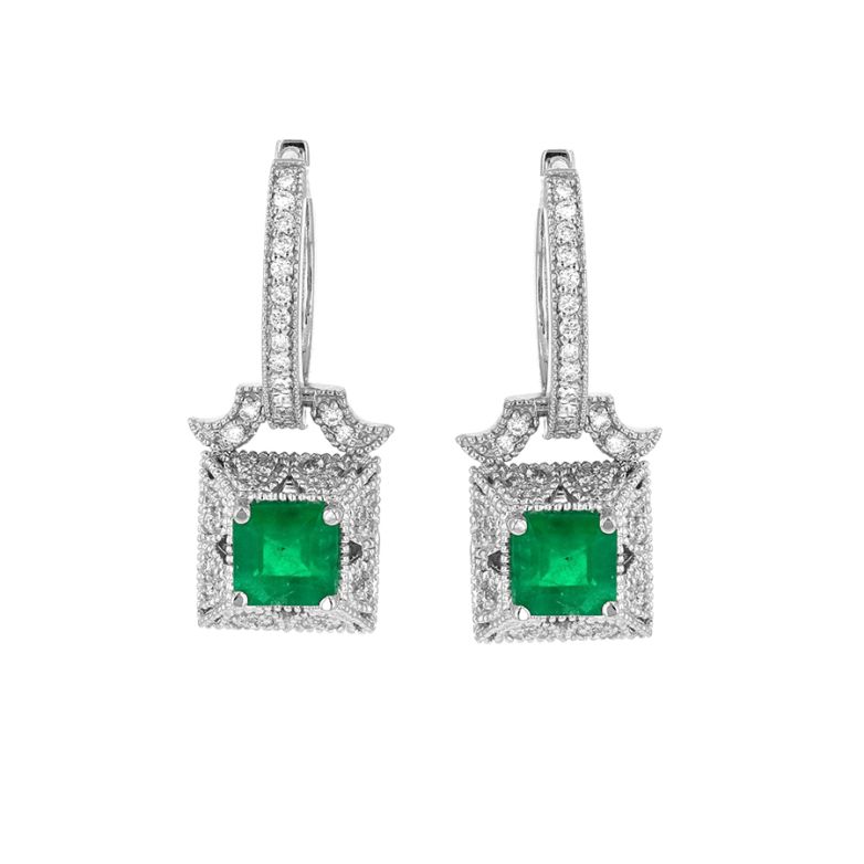 Earrings with 1.60 carats...