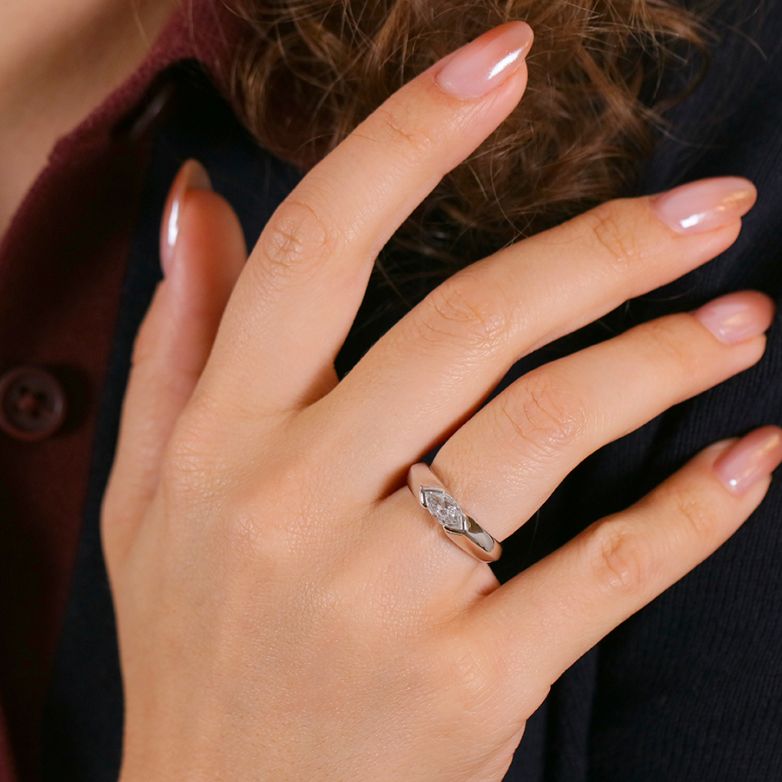 0.54-carat diamond ring in...