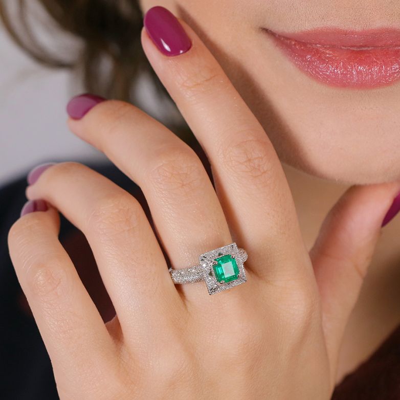 1.23-carat emerald and...