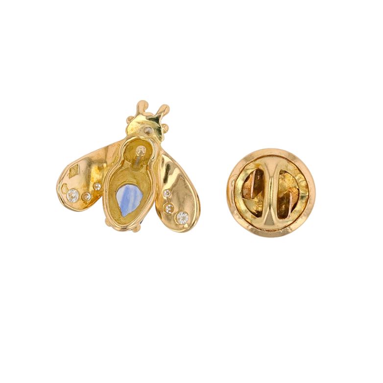 0.61-carat sapphire and...