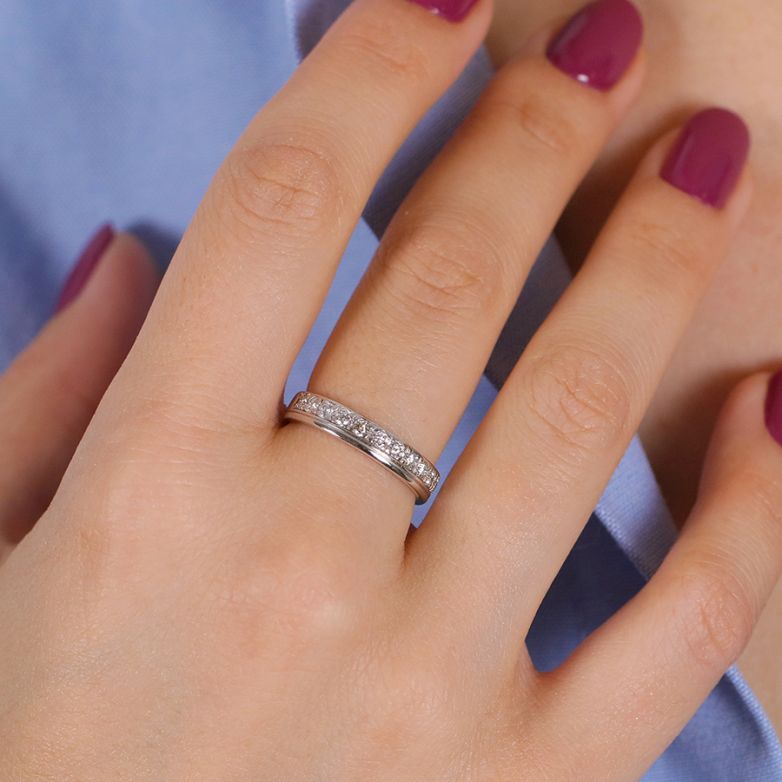 0.39-carat diamond wedding...