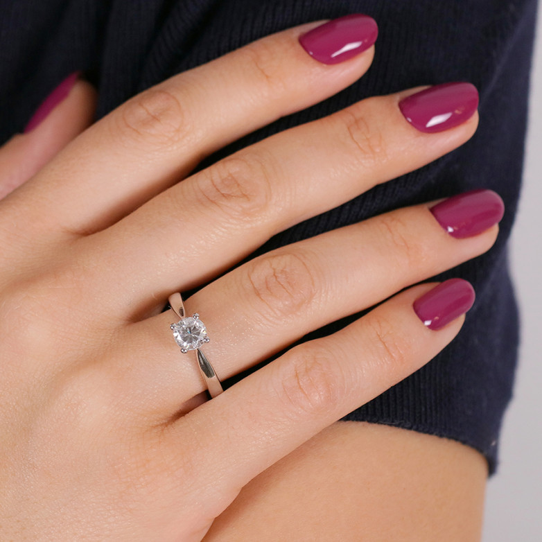 1 carat diamond solitaire,...