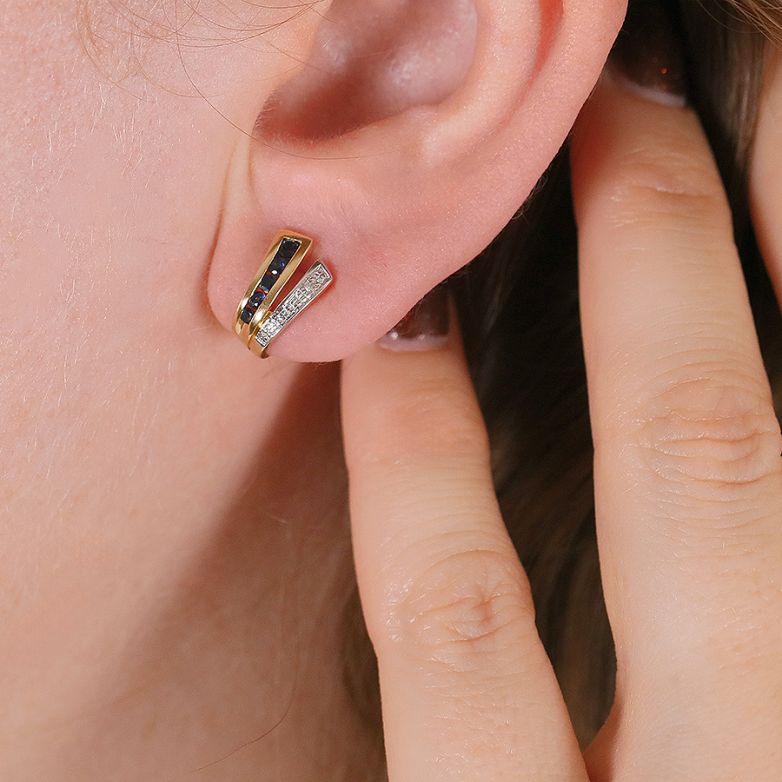 Earrings with 0.20-carat...