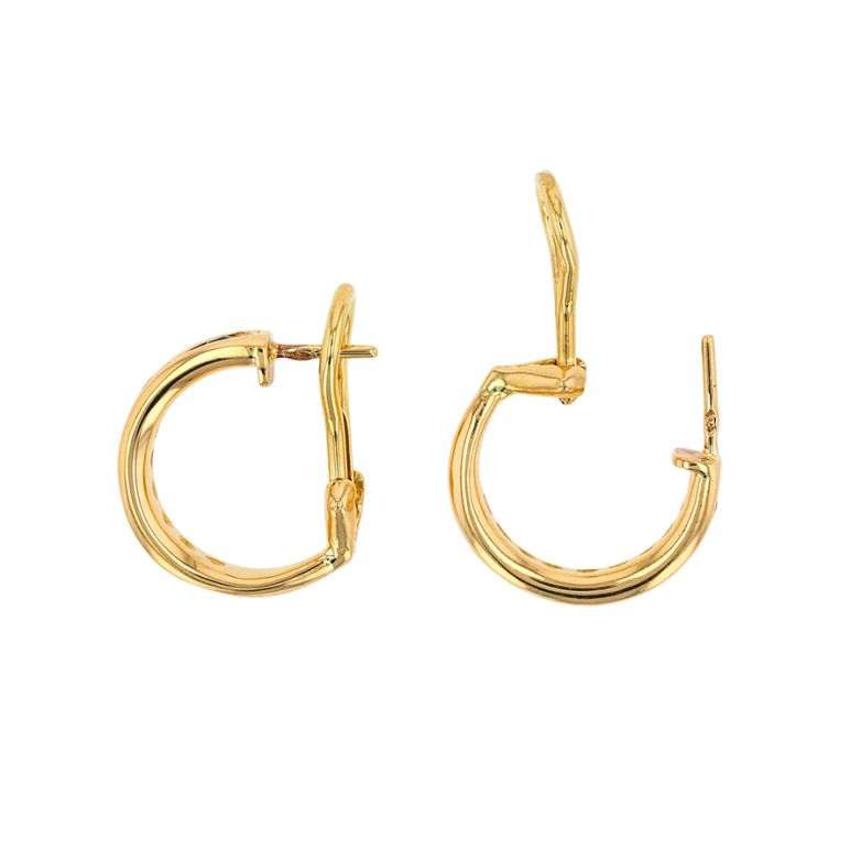 Earrings with 0.32 carats...