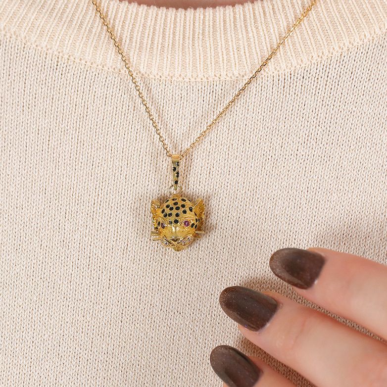 Vintage panther pendant...