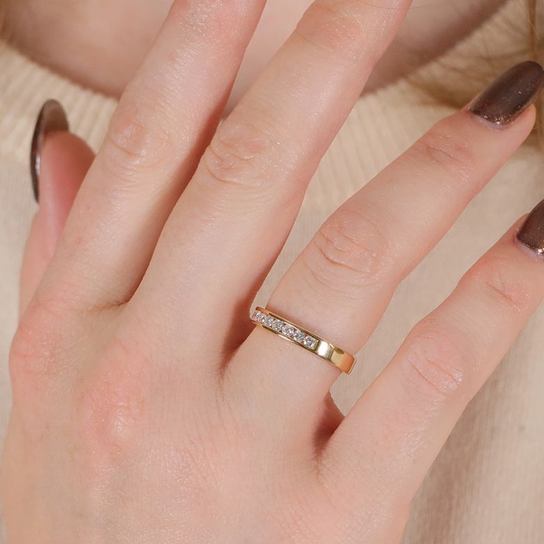 0.27-carat diamond wedding...