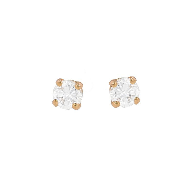 0.24-carat diamond...