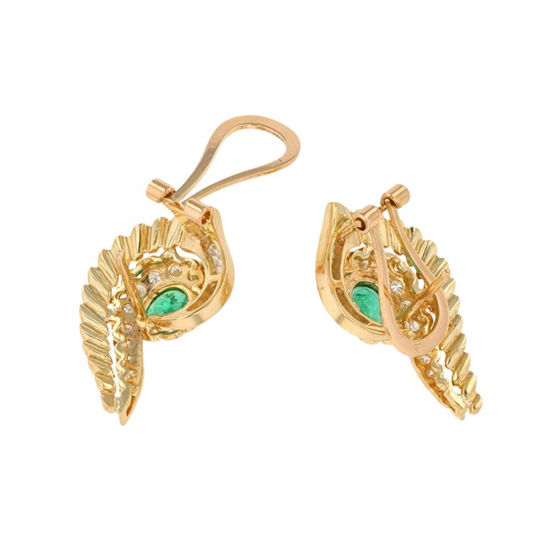Vintage clip-on earrings...