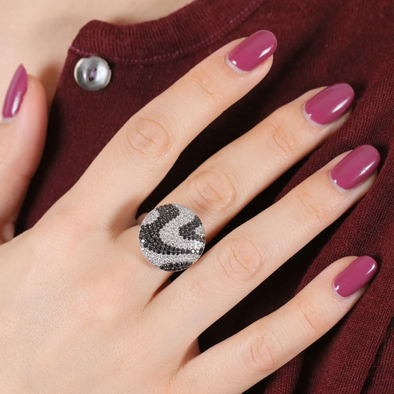 Black & White Diamond Ring,...