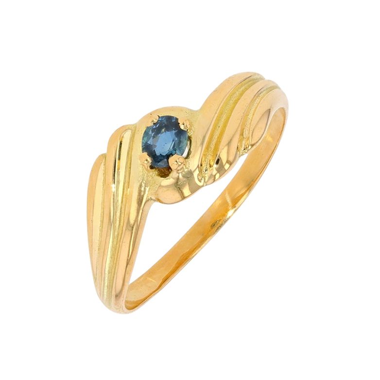 0.13-carat sapphire ring in...
