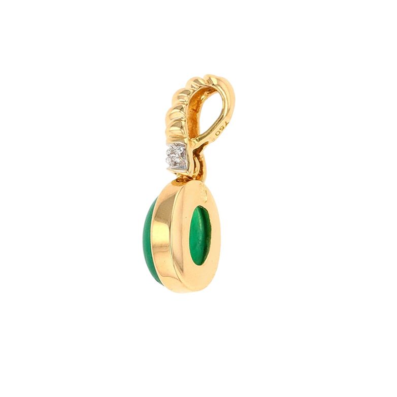 1.37-carat emerald and...