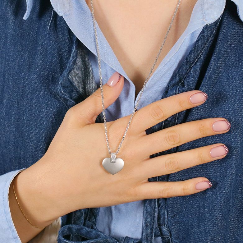 Heart-shaped long necklace...