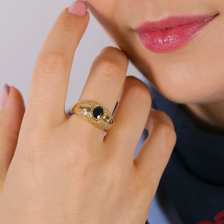 0.89-carat sapphire and...