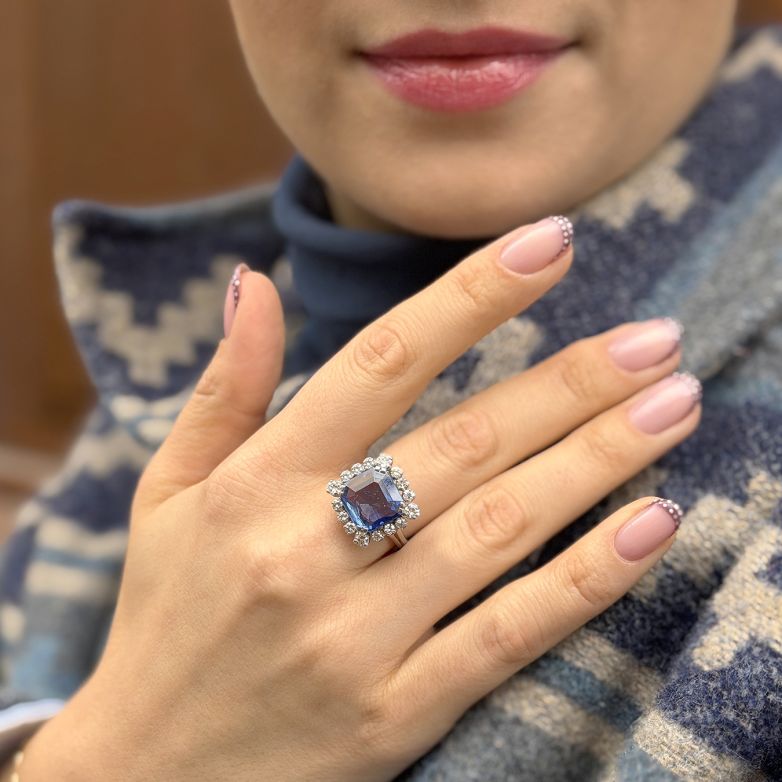 Ring with a 5.78-carat...